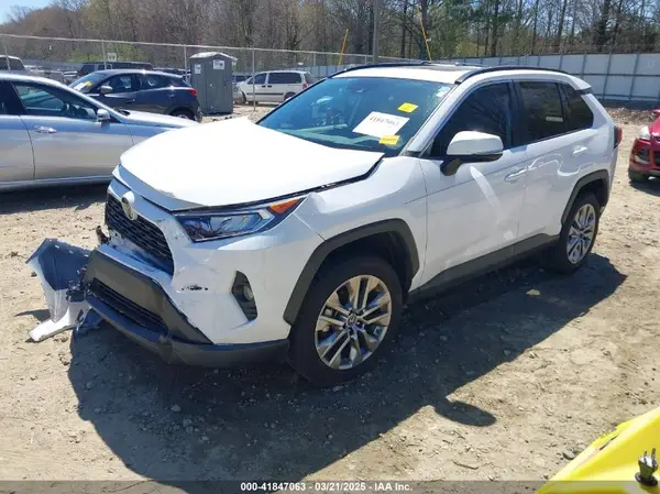 2T3C1RFV9KC028333 2019 TOYOTA RAV 4 - Image 2