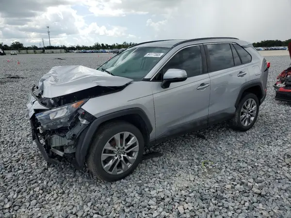 2T3C1RFV9NC178687 2022 TOYOTA RAV 4 - Image 1