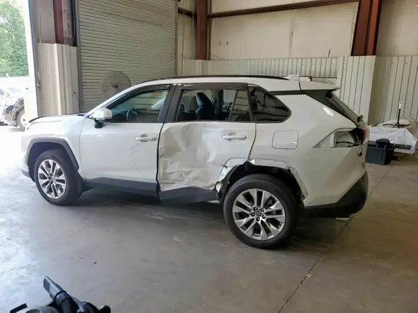 2T3C1RFV9SW367432 2025 TOYOTA RAV 4 - Image 2