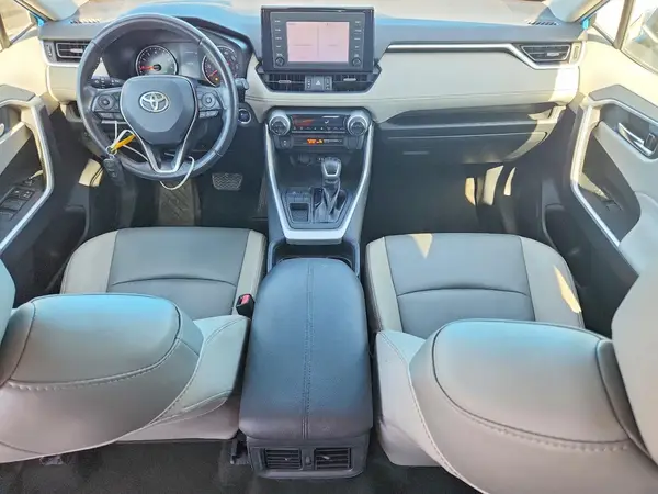 2T3C1RFVXKW028209 2019 TOYOTA RAV 4 - Image 8