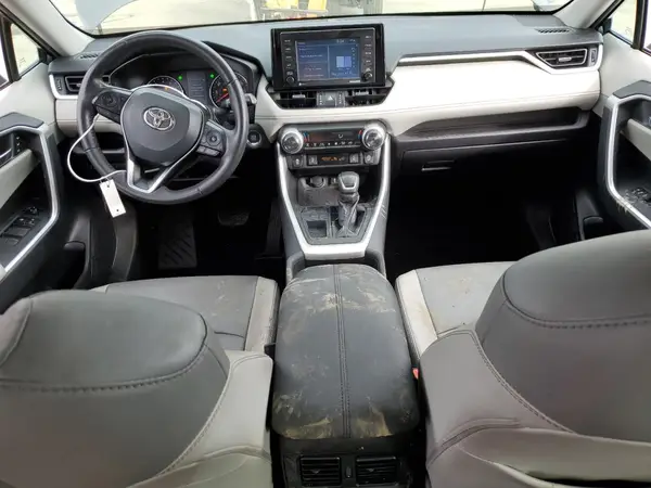 2T3C1RFVXMC099138 2021 TOYOTA RAV 4 - Image 8