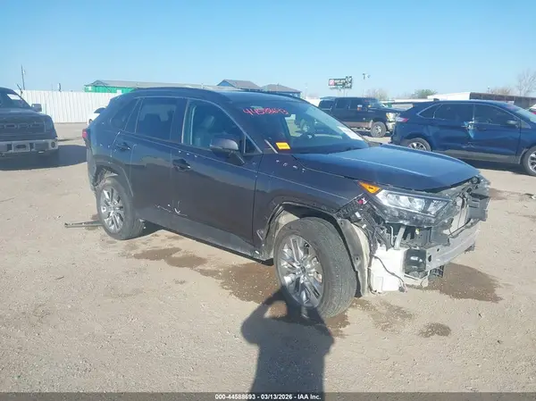 2T3C1RFVXMC134437 2021 TOYOTA RAV 4 - Image 1