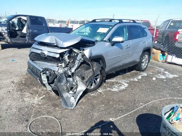 2T3C1RFVXMC148497 2021 TOYOTA RAV 4 - Image 2