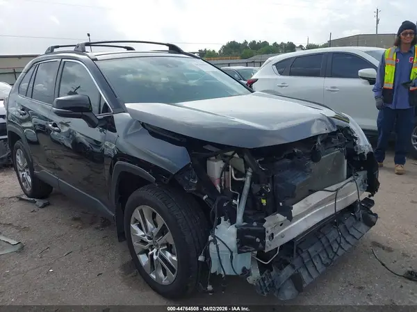 2T3C1RFVXMC159029 2021 TOYOTA RAV 4 - Image 1