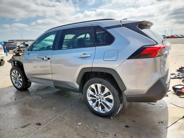2T3C1RFVXMC170581 2021 TOYOTA RAV 4 - Image 2