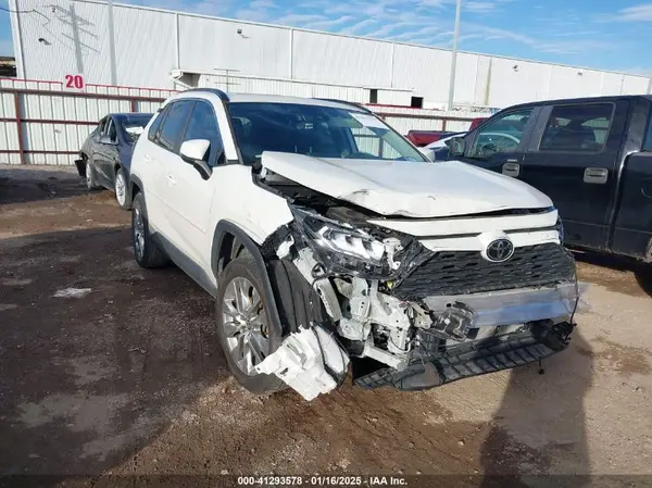 2T3C1RFVXMW141256 2021 TOYOTA RAV 4 - Image 1