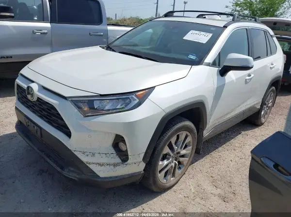2T3C1RFVXMW154931 2021 TOYOTA RAV 4 - Image 2