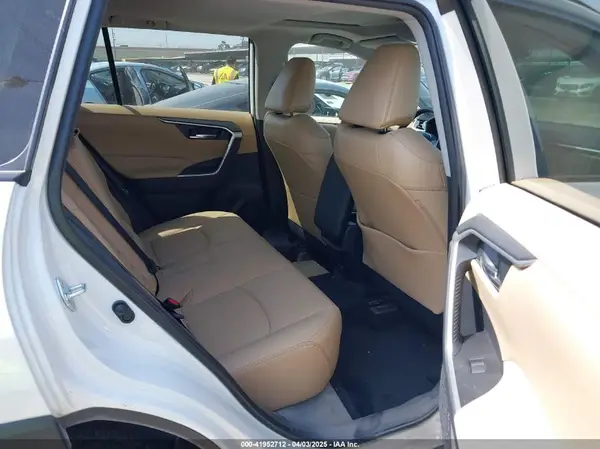 2T3C1RFVXMW154931 2021 TOYOTA RAV 4 - Image 8