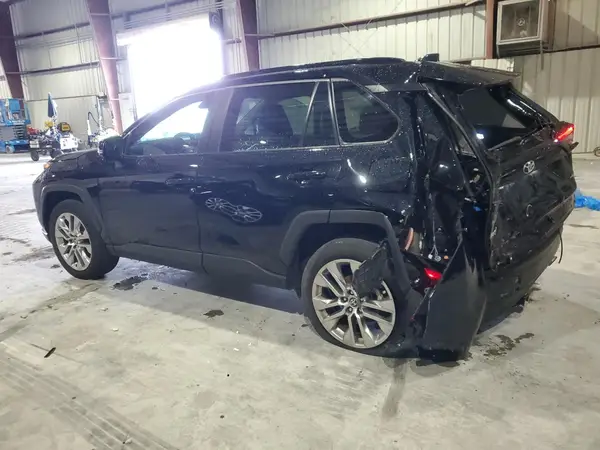 2T3C1RFVXMW181207 2021 TOYOTA RAV 4 - Image 2