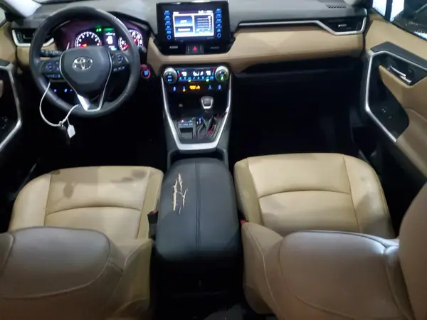 2T3C1RFVXMW181207 2021 TOYOTA RAV 4 - Image 8
