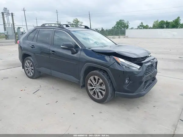 2T3C1RFVXNC204696 2022 TOYOTA RAV 4 - Image 1