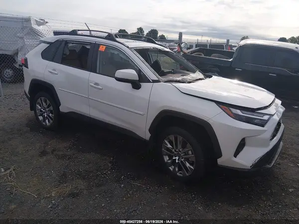2T3C1RFVXNW185582 2022 TOYOTA RAV 4 - Image 1