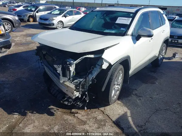 2T3C1RFVXNW186005 2022 TOYOTA RAV 4 - Image 2