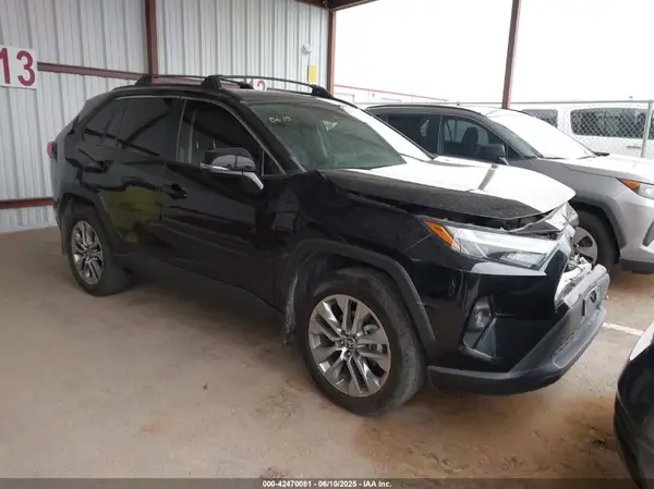 2T3C1RFVXPC223168 2023 TOYOTA RAV 4 - Image 1