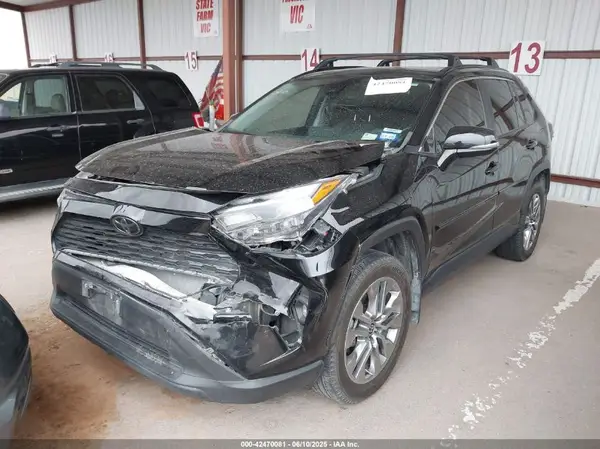 2T3C1RFVXPC223168 2023 TOYOTA RAV 4 - Image 2