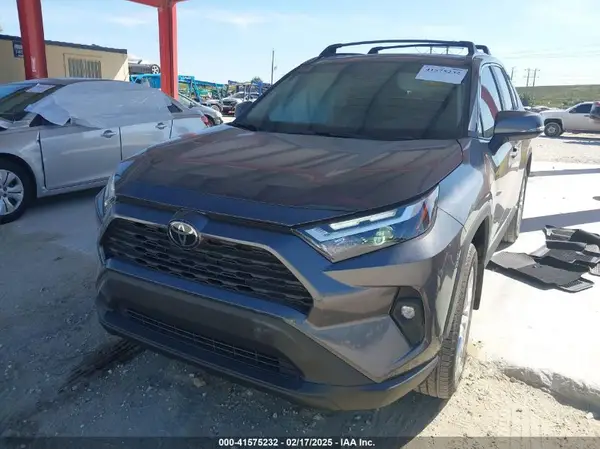 2T3C1RFVXRC293014 2024 TOYOTA RAV 4 - Image 2