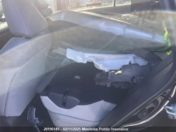 2T3D1RFV1KW054573 2019 TOYOTA RAV 4 - Image 8