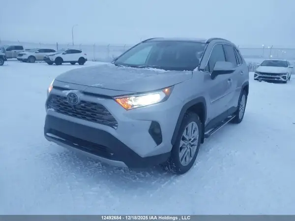 2T3D1RFVXMC167930 2021 TOYOTA RAV 4 - Image 2