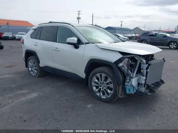 2T3D1RFVXMW218678 2021 TOYOTA RAV 4 - Image 1