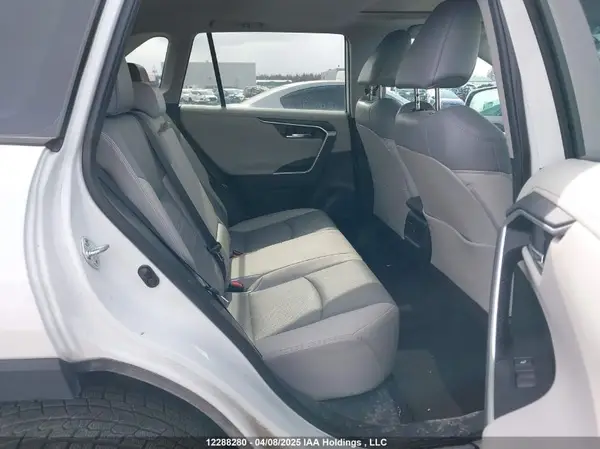 2T3D1RFVXMW218678 2021 TOYOTA RAV 4 - Image 8