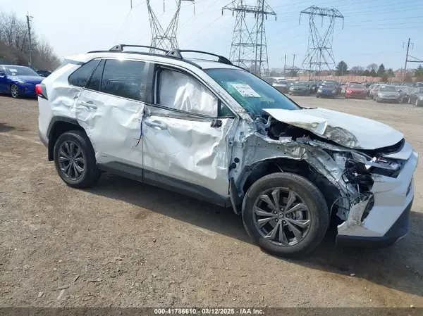 2T3D6RFV5PW043438 2023 TOYOTA RAV 4 - Image 1