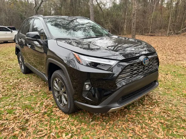 2T3D6RFV6RW070070 2024 TOYOTA RAV 4 - Image 1
