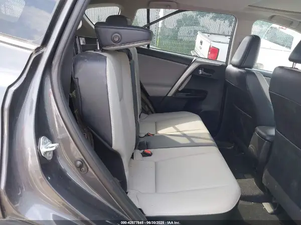2T3DFREV0HW650463 2017 TOYOTA RAV 4 - Image 8