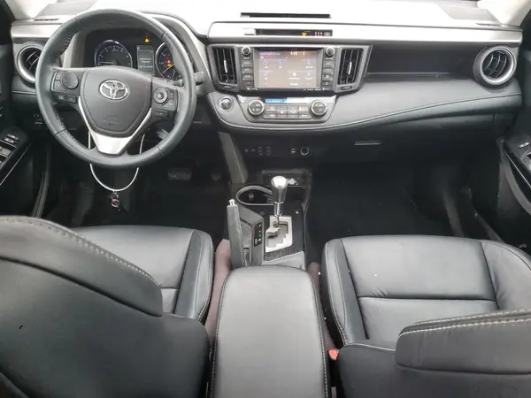 2T3DFREV0HW685164 2017 TOYOTA RAV 4 - Image 8
