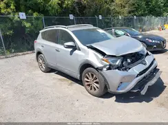 2T3DFREV0JW701997 2018 TOYOTA RAV 4