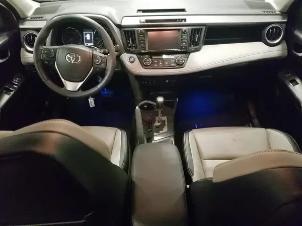 2T3DFREV1HW562098 2017 TOYOTA RAV 4 - Image 8