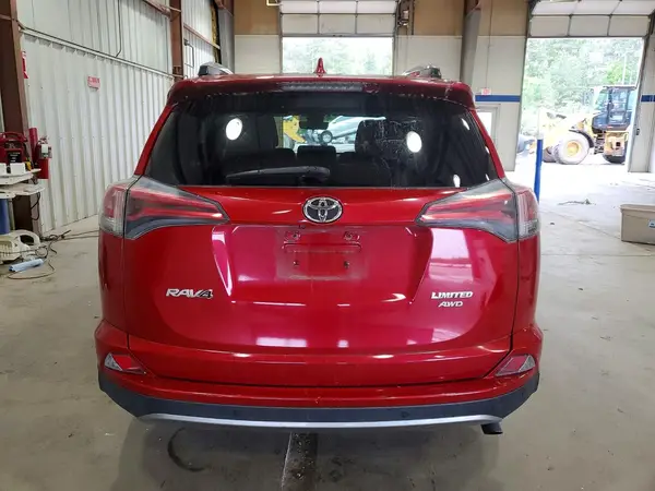 2017 TOYOTA RAV 4 auction photo 6