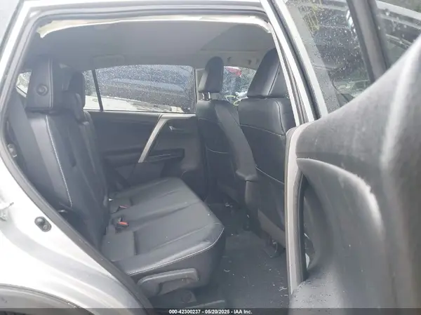 2T3DFREV2GW425640 2016 TOYOTA RAV 4 - Image 8