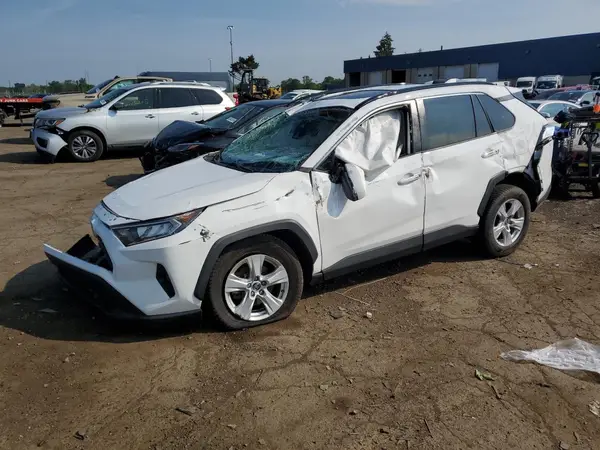 2T3DFREV3GW521471 2016 TOYOTA RAV 4 - Image 1