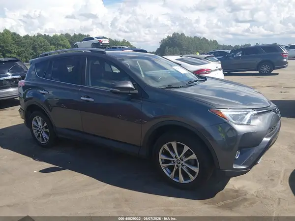 2T3DFREV3HW573877 2017 TOYOTA RAV 4 - Image 1