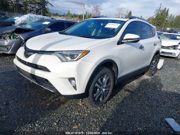 2T3DFREV3HW600558 2017 TOYOTA RAV 4 - Image 2