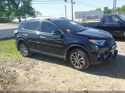 2T3DFREV3JW732662 2018 TOYOTA RAV 4