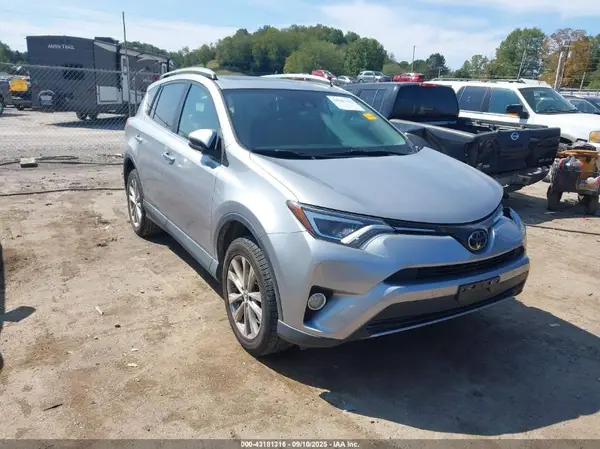 2T3DFREV4HW554237 2017 TOYOTA RAV 4 - Image 1
