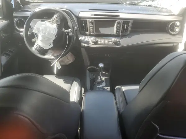 2T3DFREV4HW587352 2017 TOYOTA RAV 4 - Image 8