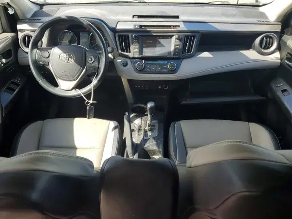 2T3DFREV4HW604702 2017 TOYOTA RAV 4 - Image 8