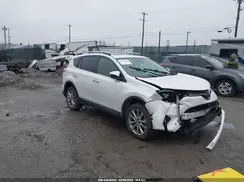 2T3DFREV4JW742911 2018 TOYOTA RAV 4