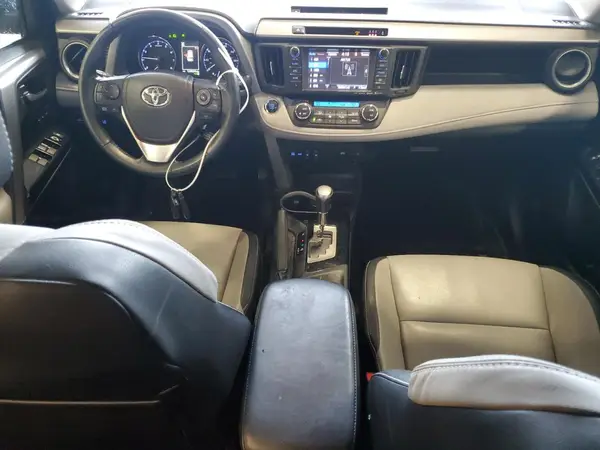 2T3DFREV4JW760065 2018 TOYOTA RAV 4 - Image 8