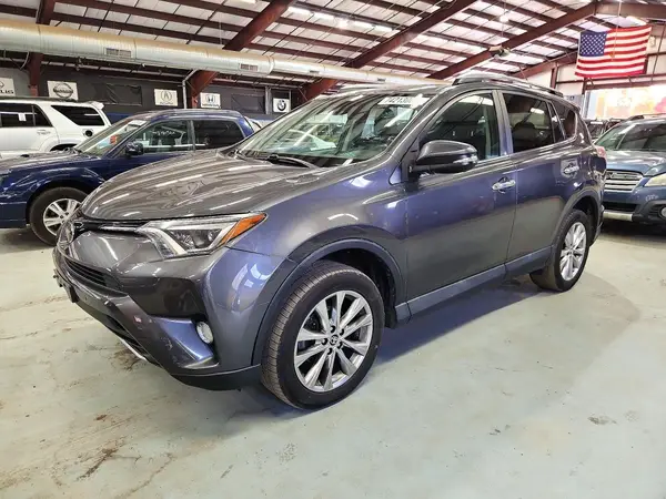 2T3DFREV6HW574523 2017 TOYOTA RAV 4 - Image 1