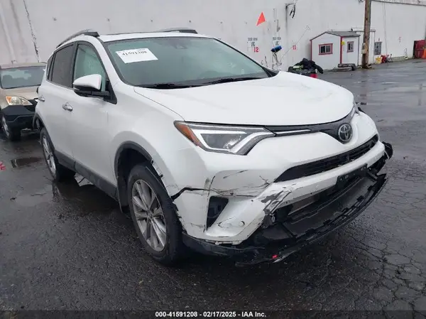 2T3DFREV6HW586817 2017 TOYOTA RAV 4 - Image 1
