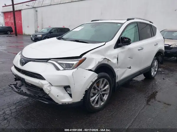 2T3DFREV6HW586817 2017 TOYOTA RAV 4 - Image 2