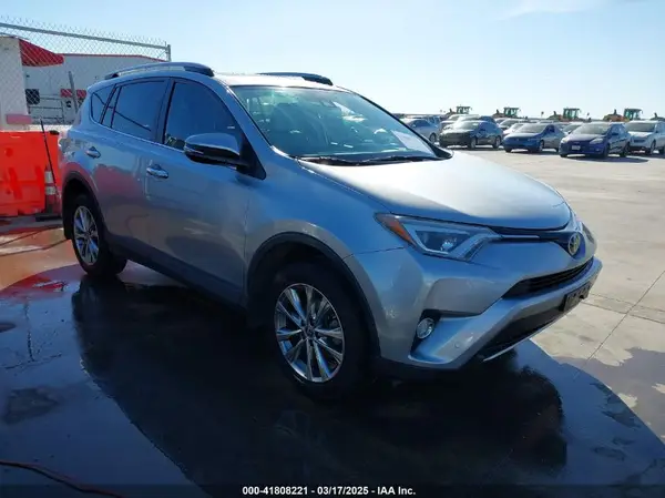 2T3DFREV6HW594741 2017 TOYOTA RAV 4 - Image 1