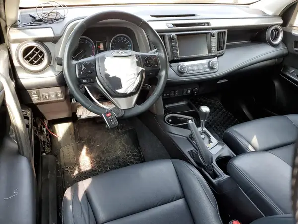 2T3DFREV6JW718206 2018 TOYOTA RAV 4 - Image 8
