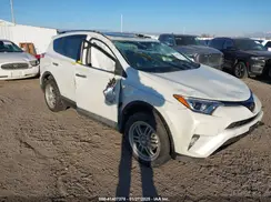 2T3DFREV6JW853590 2018 TOYOTA RAV 4