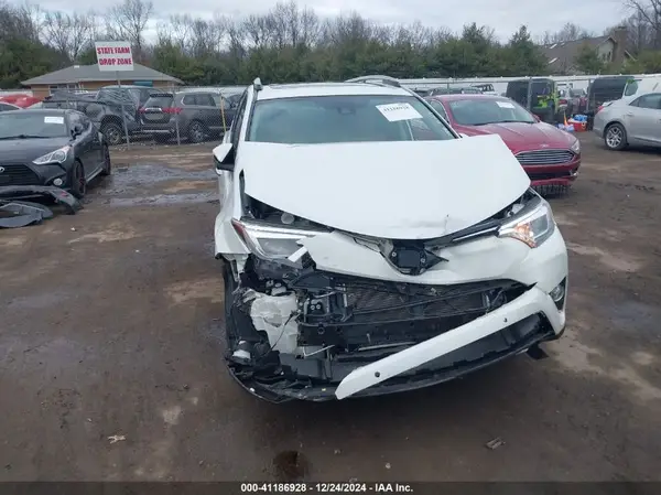 2T3DFREV7HW541675 2017 TOYOTA RAV 4 - Image 1
