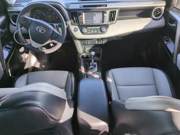 2T3DFREV7HW568035 2017 TOYOTA RAV 4 - Image 8