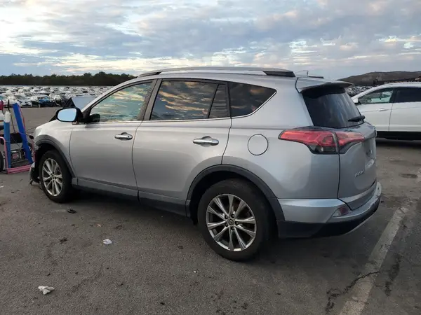 2T3DFREV7HW632171 2017 TOYOTA RAV 4 - Image 2